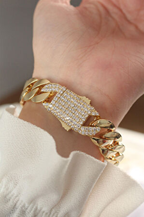 STİLLOVE Vip Seri Pirinç Ortası Zirkon Taşlı Gold Renk Gurmet Bileklik