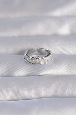 STİLLOVE Pirinç Gümüş Renk Zirkon Taşlı Dalgalı Su Yolu Model Ayarlanabilir Yüzük