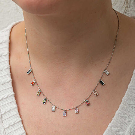 STİLLOVE Gümüş Renkli Taşlı Şans Kadın Kolye