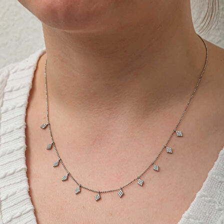 STİLLOVE Gümüş Baklava Kesim Şans Kadın Kolye