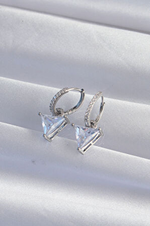 STİLLOVE Pirinç Gümüş Renk Üçgen Zirkon Taşlı Sallantılı Halka Küpe