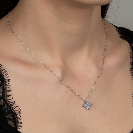 STİLLOVE Swarovski Taşlı Gümüş Çiçek Bayan  Kolye