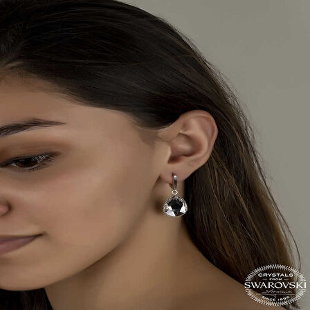 STİLLOVE Swarovski Crystal Taşlı Gümüş Beyaz Damla Sallantılı Kadın Küpe