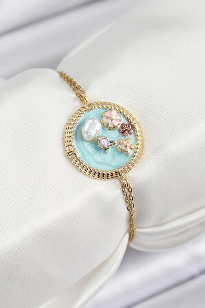 316L Çelik Zincir Turkuaz Mineli Sanatsal Portre İnci Detaylı Çiçek Model Gold Renk Kadın Bileklik SL12531