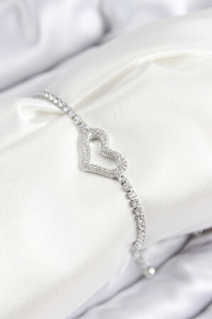 Pirinç Zirkon Taşlı Kalp Model Gümüş Renk Asansörlü Kadın Bileklik