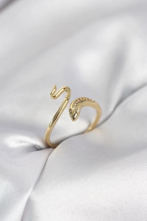 Gold Renk Yılan Model Zirkon Taşlı Kadın Yüzük