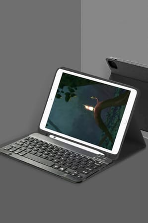 iPad Pro 12.9 (2022) Kılıf KC01 Smart Klavyeli Tablet Kılıfı - Siyah