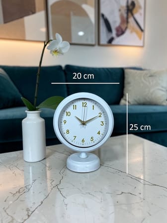 Beyaz 25 x 20 Cm Metal Gold Detaylı Masa Saati