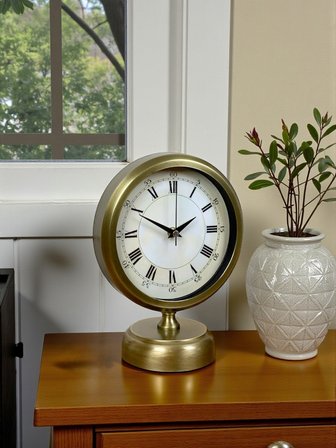 Aurum Retro 25x20 Eskitme Metal Masa Saati