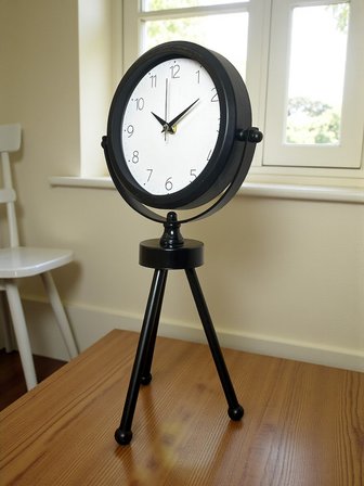 Black Classic Dekoratif Üç Ayaklı Masa Saati