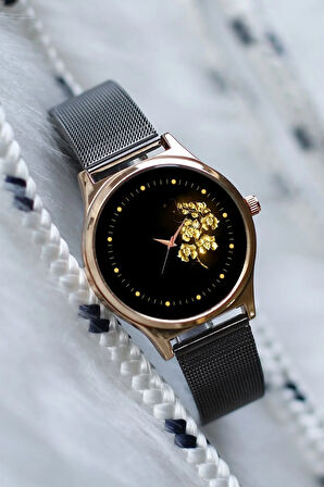 Kadın Kol Saati Sağda Parlak Çiçek Kol Saati