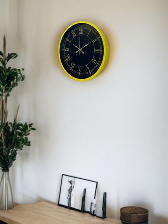 36 Cm Standart Sarı Duvar Saati
