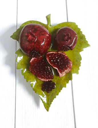 Dekoratif El Yapımı Yaprak Üzeri Nar Figürlü Dekoratif Obje Nar Biblo Bereket ve Bolluk Simgesi Ev, Ofis ve Masaüstü İçin Şık Dekorasyon