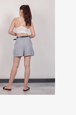 Kadın Gri Kemerli Şort