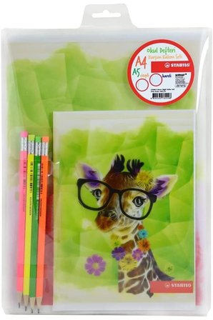 2 Adet Plastik Kapak Defter Ve 4 Adet Kurşun Kalem 1 Adet A5 40 Yp Çizgili 1 Adet A4 40 Yp Kareli
