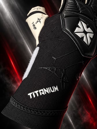 KX TITANIUM Profesyonel Kaleci Eldiveni