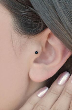 Siyah Çelik Top Piercing 8 mm