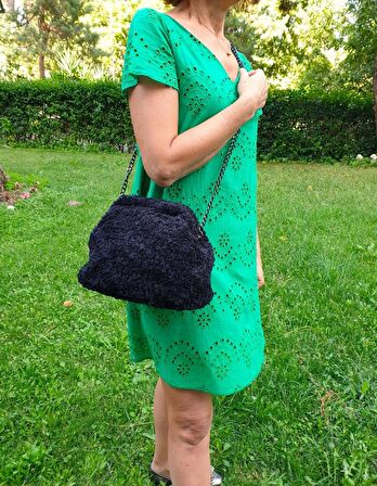 Siyah Tüylü Zincirli Clutch