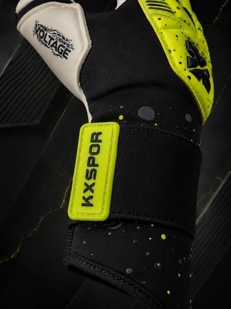 KX VOLTAGE Profesyonel Kaleci Eldiveni