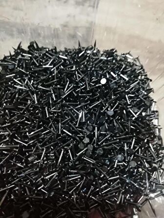 Mini hobi çivisi 7 mm 2000 adet siyah