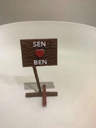 Sezen Akvaryum Dekoru – "Sen ve Ben" Tabelası | Ahşap Desenli