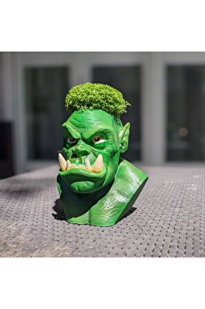 Gruk'un Öfkesi | 3D Baskı Ork Figür Saksı | 18 cm | PLA Malzeme | Koleksiyonluk Dekoratif Vazo