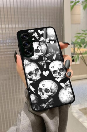 Samsung Galaxy A16 Uyumlu Kurukafa Tasarımlı Parlak Silikon Kılıf