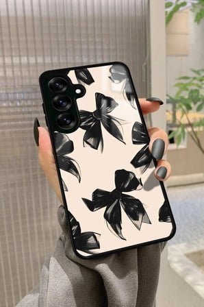 Samsung Galaxy A16 Uyumlu Siyah Kurdele Tasarımlı Parlak Silikon Kılıf