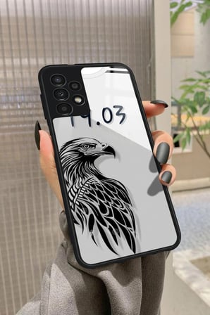 Samsung Galaxy A52 Uyumlu Karakartal Tasarımlı Parlak Silikon Kılıf