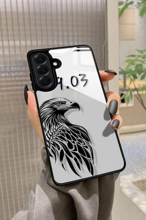 Samsung Galaxy A56 Uyumlu Karakartal Tasarımlı Parlak Silikon Kılıf
