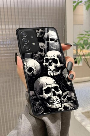 Samsung Galaxy A72 Uyumlu Kurukafa Tasarımlı Parlak Silikon Kılıf