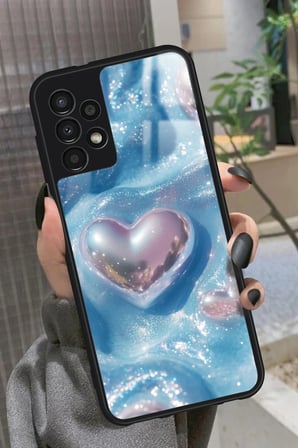 Samsung Galaxy A73 Uyumlu Simli Kalp Tasarımlı Parlak Silikon Kılıf