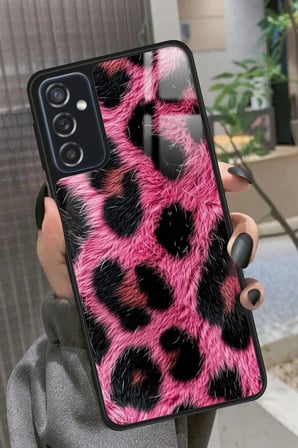 Samsung Galaxy M52 Uyumlu Pembe Leopar Tasarımlı Parlak Silikon Kılıf