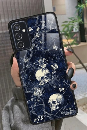Samsung Galaxy M52 Uyumlu Kurukafa Tasarımlı Parlak Silikon Kılıf