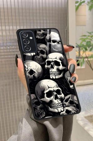 Samsung Galaxy M52 Uyumlu Kurukafa Tasarımlı Parlak Silikon Kılıf