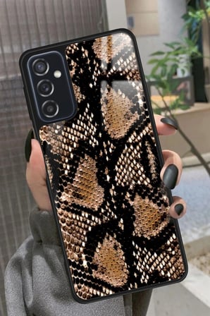 Samsung Galaxy M52 Uyumlu Yılan Derisi Tasarımlı Parlak Silikon Kılıf