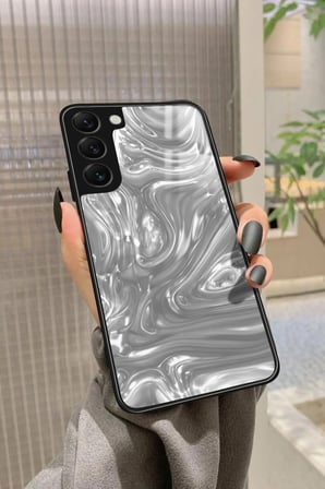 Samsung Galaxy S22 Uyumlu Beyaz Tasarımlı Parlak Silikon Kılıf