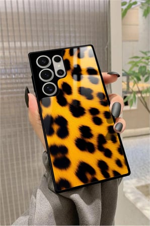 Samsung Galaxy S23 Ultra Uyumlu Sarı Leopar Tasarımlı Parlak Silikon Kılıf