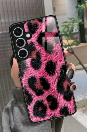 Samsung Galaxy S24 Uyumlu Pembe Leopar Tasarımlı Parlak Silikon Kılıf