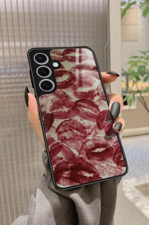 Samsung Galaxy S24 Uyumlu Dudak Tasarımlı Parlak Silikon Kılıf