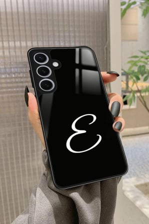 Samsung Galaxy S24 Uyumlu E Harfi Yazılı Parlak Silikon Kılıf