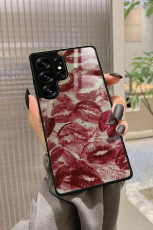 Samsung Galaxy S25 Ultra Uyumlu Dudak Tasarımlı Parlak Silikon Kılıf