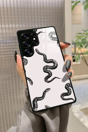 Samsung Galaxy S25 Ultra Uyumlu Yılan Tasarımlı Parlak Silikon Kılıf