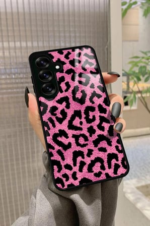Samsung Galaxy S25 Uyumlu Pembe Leopar Tasarımlı Parlak Silikon Kılıf