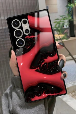 Samsung Galaxy S22 Ultra Uyumlu Dudak Tasarımlı Parlak Silikon Kılıf