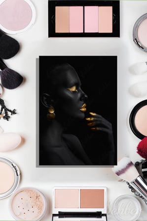 Dekoratif Dikey Kanvas Tablo Tekli Kuaför Güzellik Salonu Makyaj Nail Art Gold Kadın Portre 811