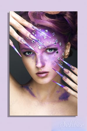 Kanvas Tablo Dikey Tekli Kuaför Güzellik Salonu Sanatsal Makyaj Nail Art Manikür Kadın Portre 2238