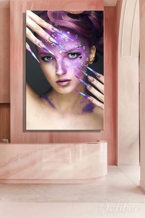 Kanvas Tablo Dikey Tekli Kuaför Güzellik Salonu Sanatsal Makyaj Nail Art Manikür Kadın Portre 2238
