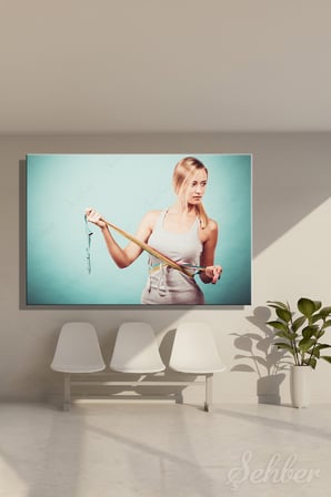 Yatay Kanvas Tablo Tekli Spor Salonu Fitness Eğitimi Egzersiz Bel Ölçümü Yapan Kız 2462