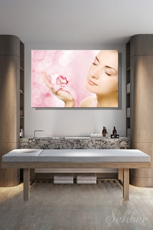 Yatay Kanvas Tablo Tekli Kuaför Güzellik Salonu SPA Pembe Orkide Tutan Kadın Portre 2784